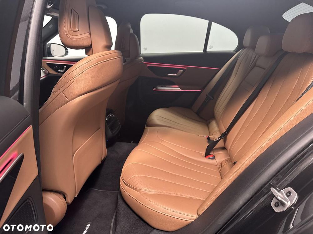 Mercedes-Benz Klasa E 300 de PHEV 4-Matic AMG 9G-Tronic - 21