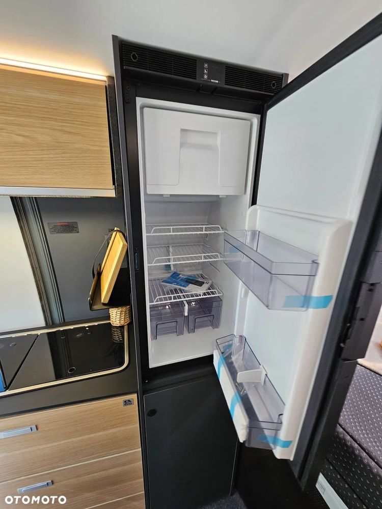 Adria Twin 640 SGX - 15