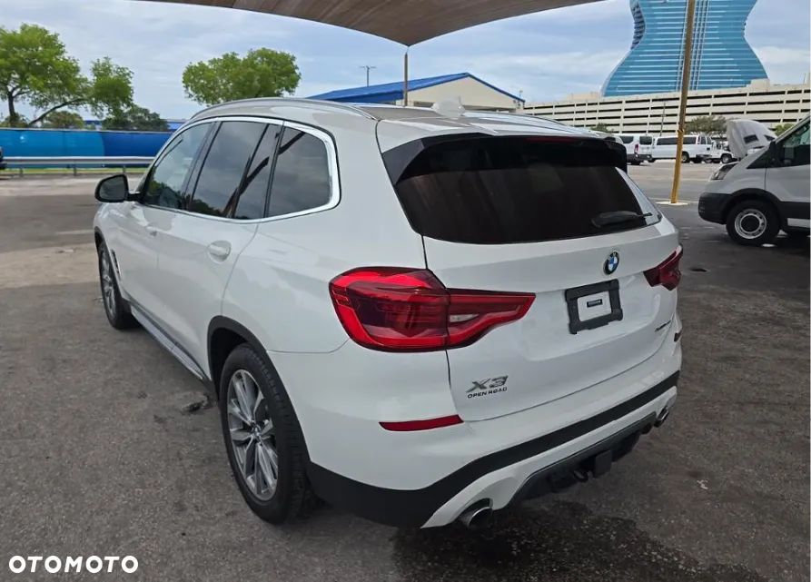 BMW X3 xDrive30i GPF Luxury Line - 5