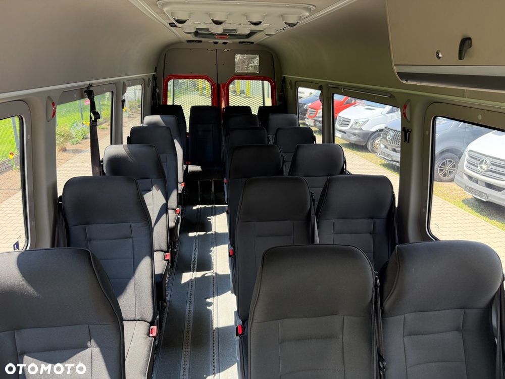 Mercedes-Benz Sprinter 516 - 13