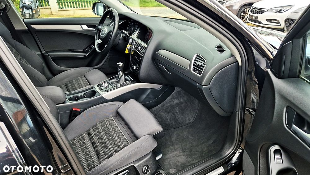 Audi A4 Avant 1.8 TFSI Ambiente - 35