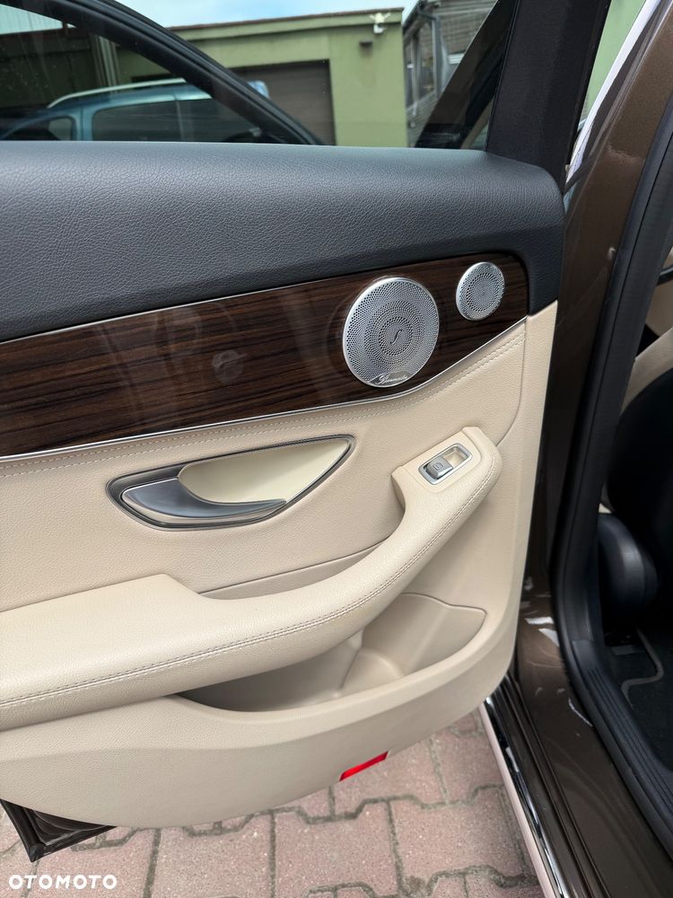 Mercedes-Benz Klasa C 300 7G-TRONIC Exclusive - 9