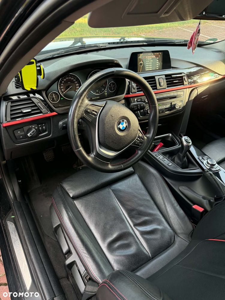 BMW Seria 3 318d Sport Line - 17