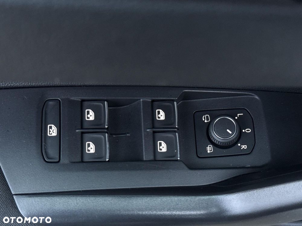 Volkswagen Polo - 12