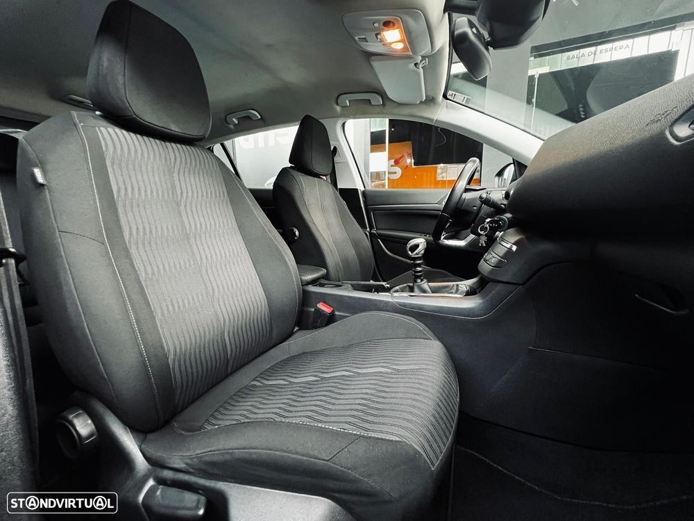 Peugeot 308 1.6 BlueHDi Allure - 28