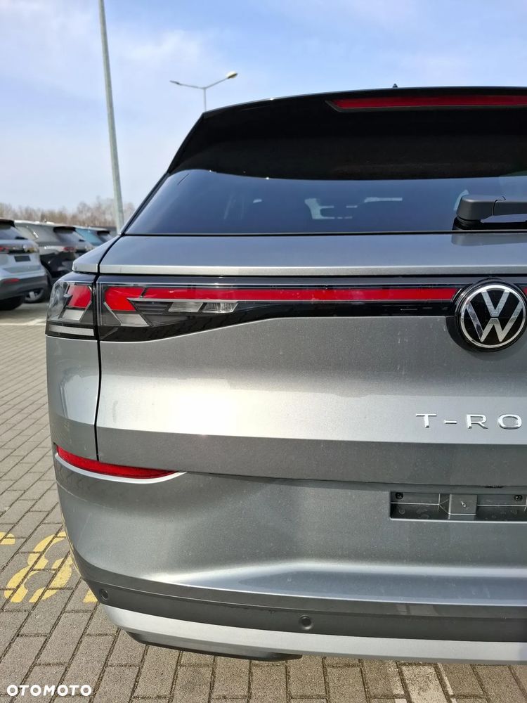 Volkswagen T-Roc - 13