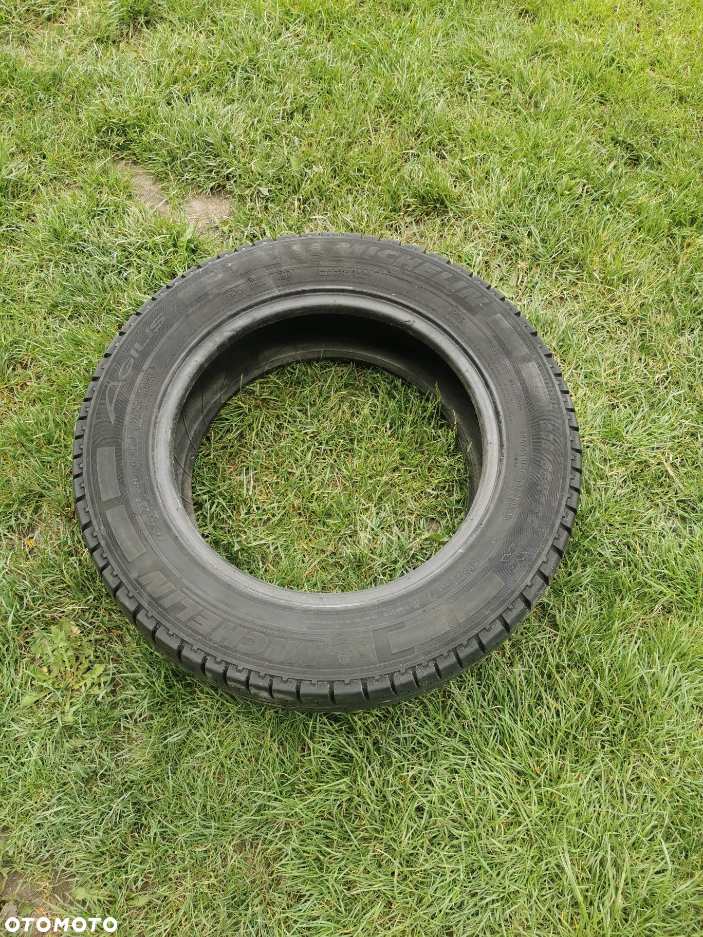 Opona Michelin Agilis 205/65/16C 107/105T - 3