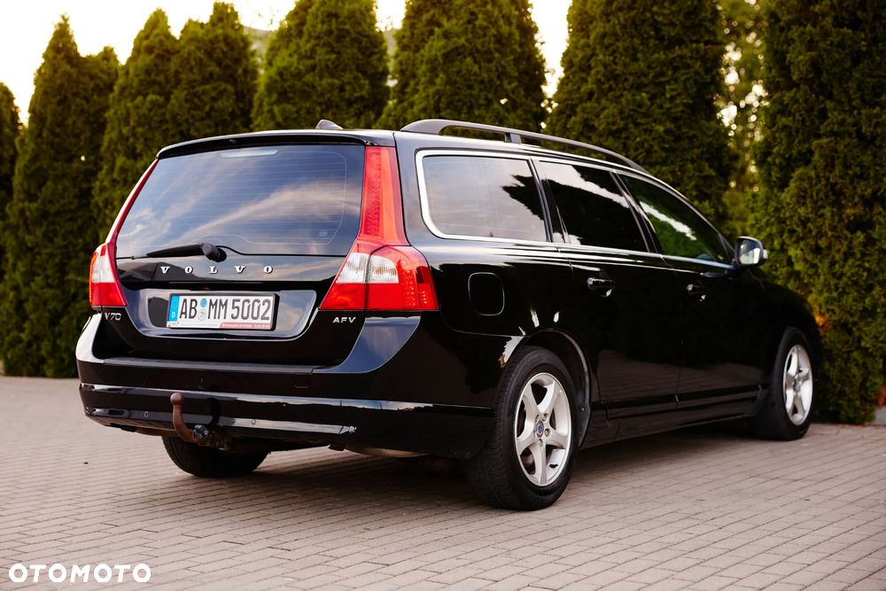 Volvo V70 2.5T Momentum - 6