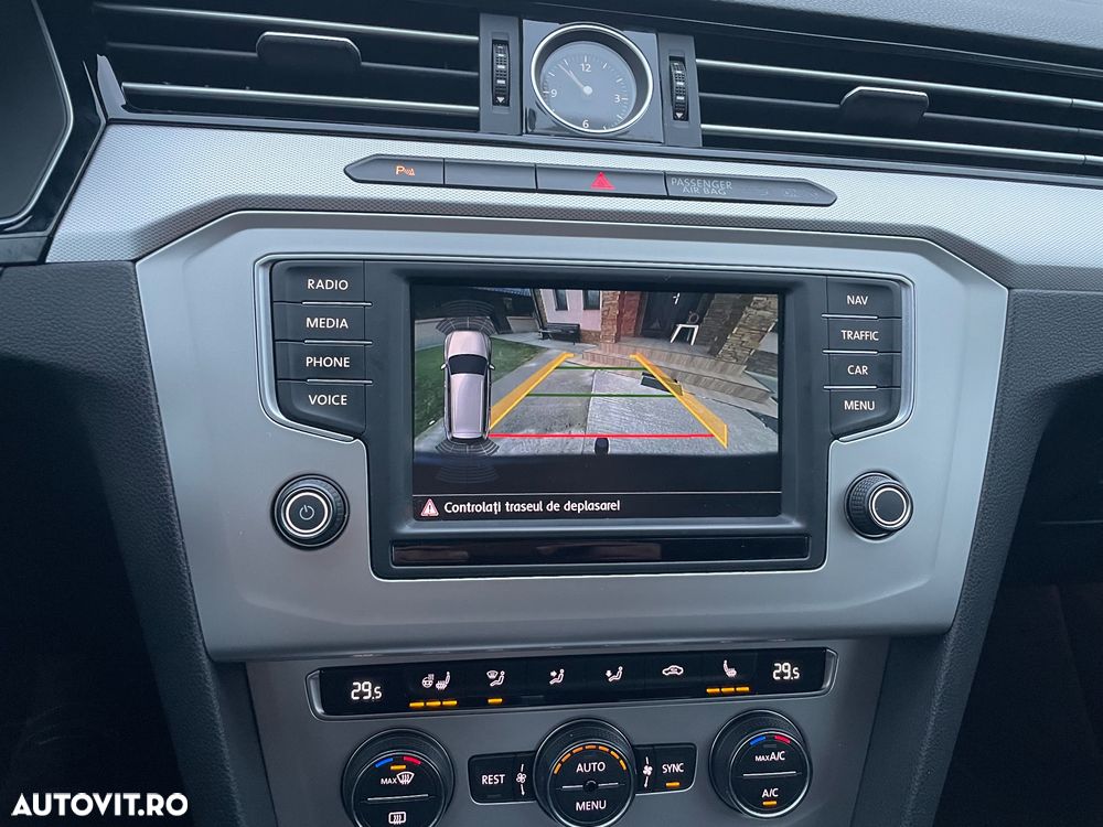 Volkswagen Passat - 26