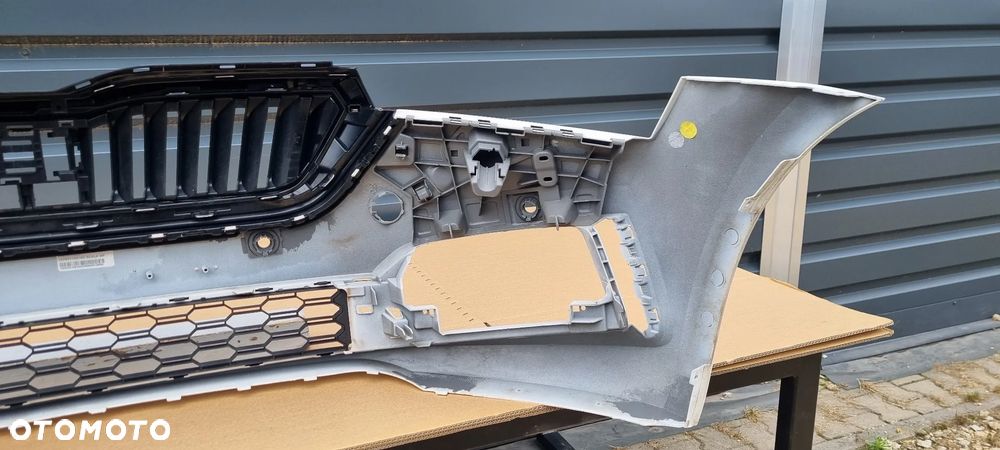 SKODA SCALA 2019- Zderzak przód oryginał MB380 - 14