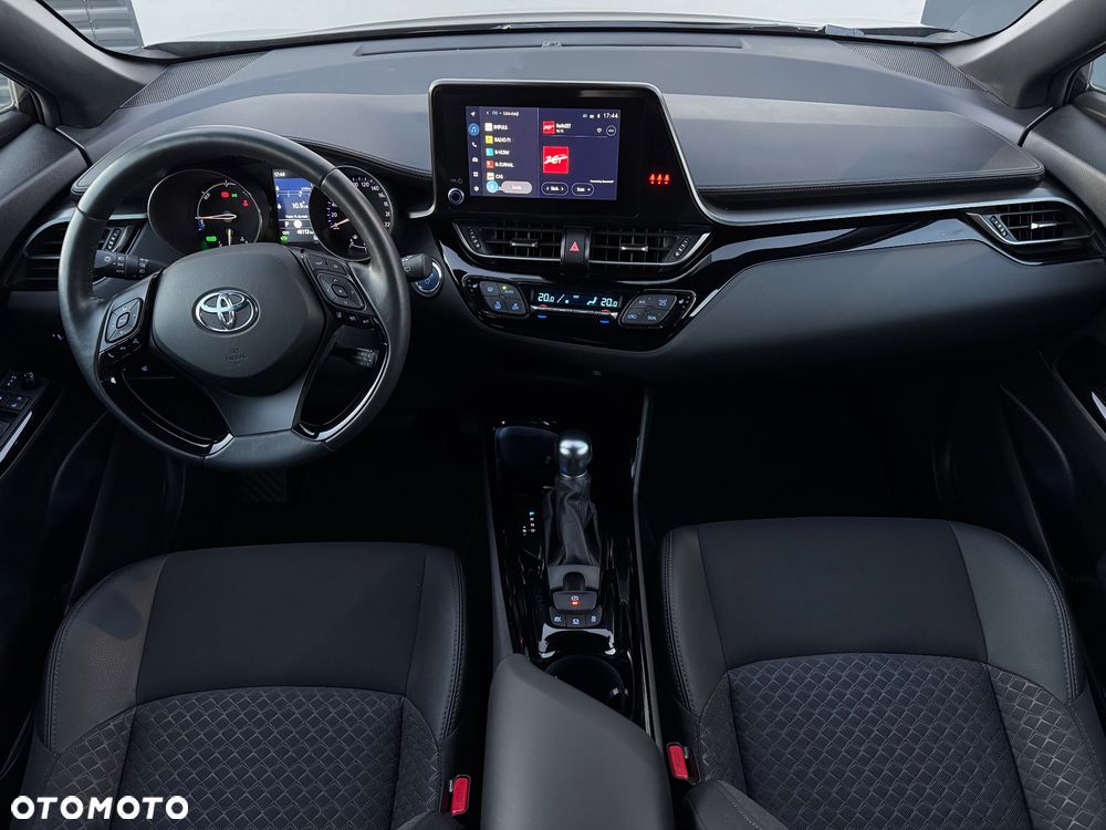 Toyota C-HR - 8