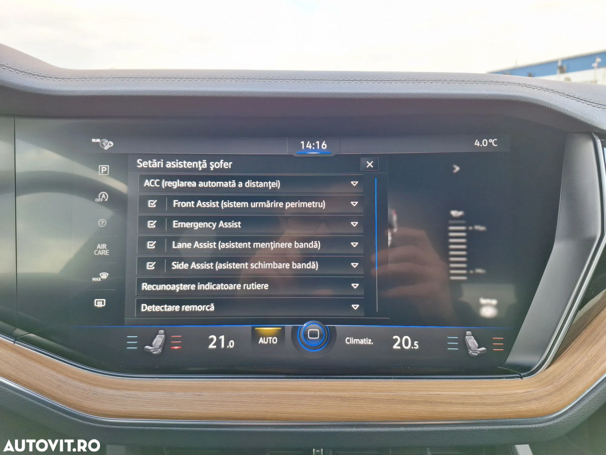 Volkswagen Touareg 3.0 V6 TDI 4Motion DPF Automatik Atmosphere - 27