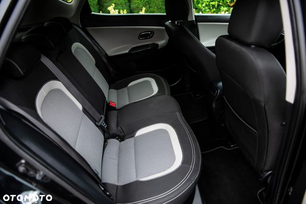 Kia Ceed 1.6 GDI ISG Platinum Edition - 35