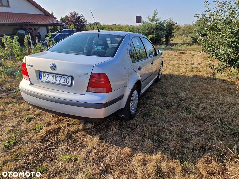 Volkswagen Bora 1.6 Basis - 4