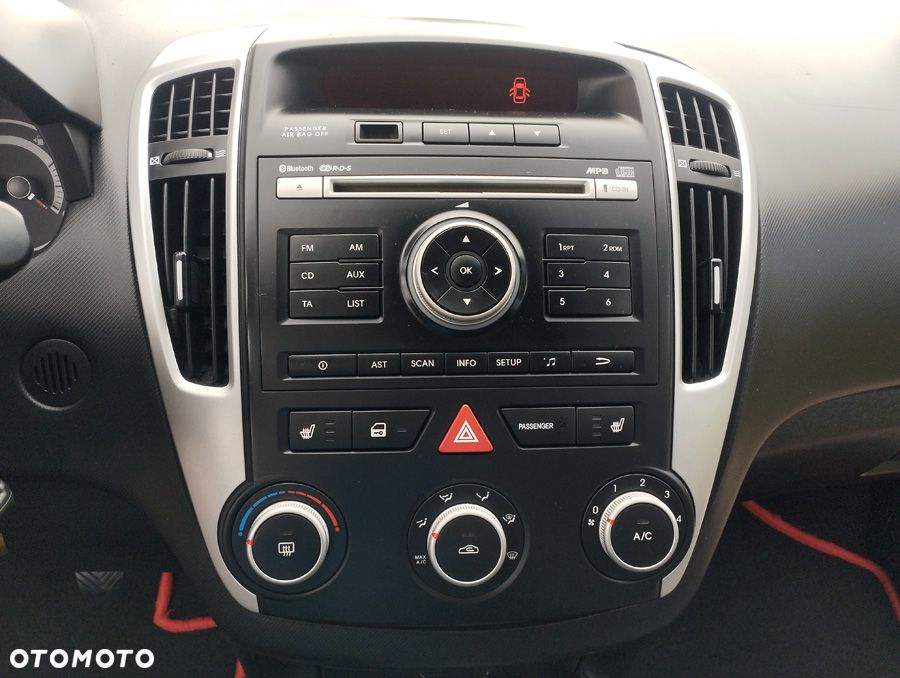 Kia Ceed 1.4 CVVT Spirit - 11