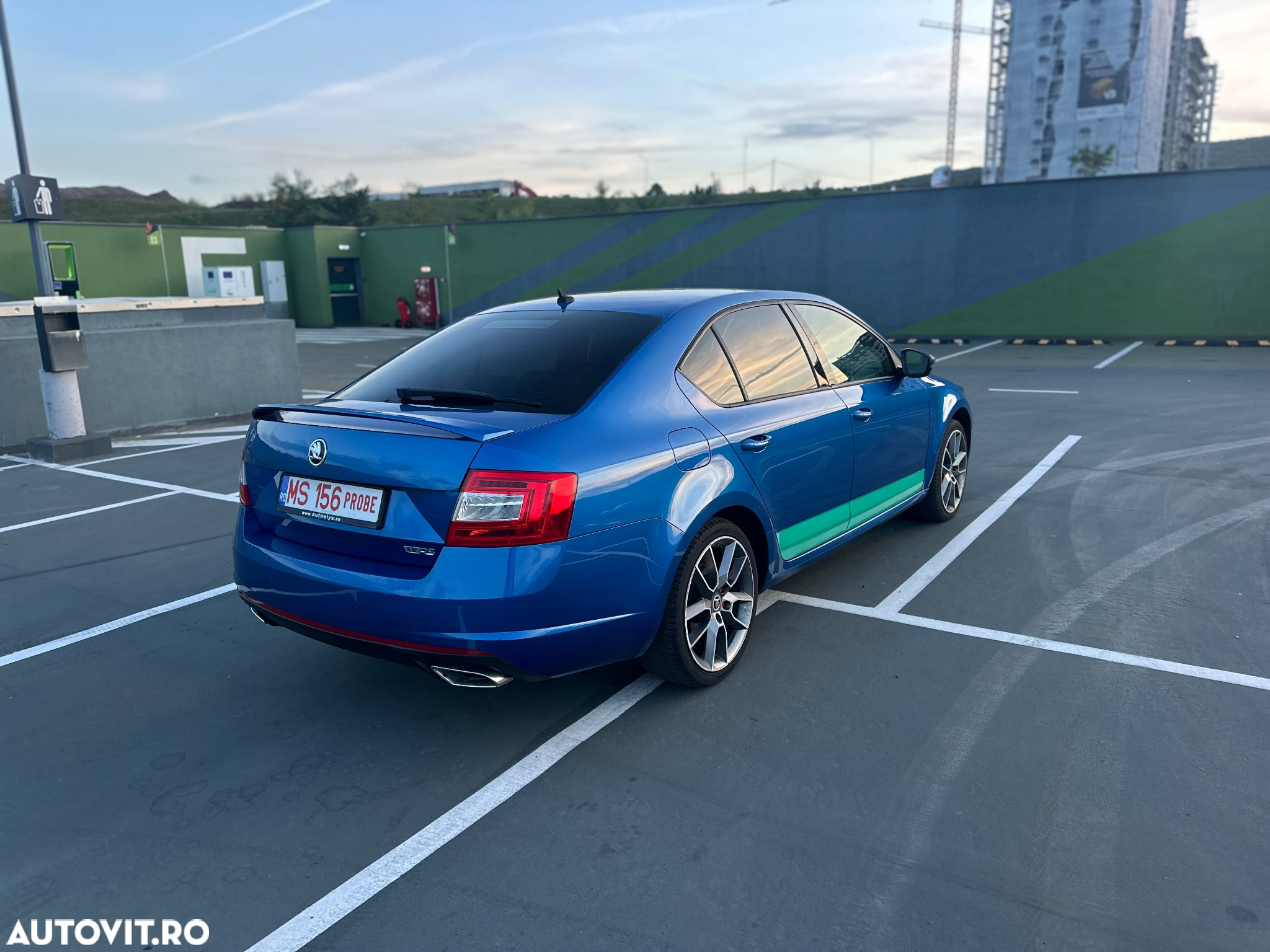 Skoda Octavia 2.0 TDI RS DSG - 24
