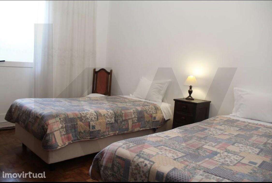 Prédio com potencial de reabilitação no centro de Vendas Novas - Grande imagem: 3/8