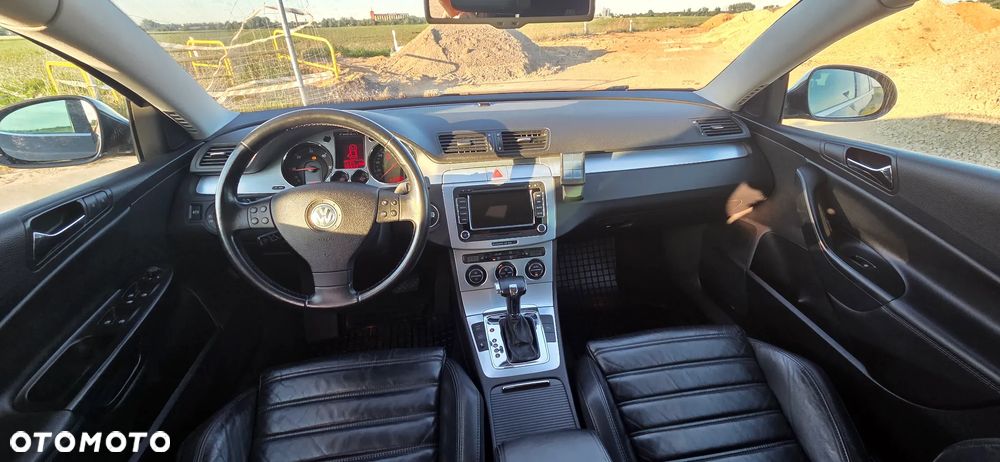 Volkswagen Passat 2.0 TDI Highline DSG - 12