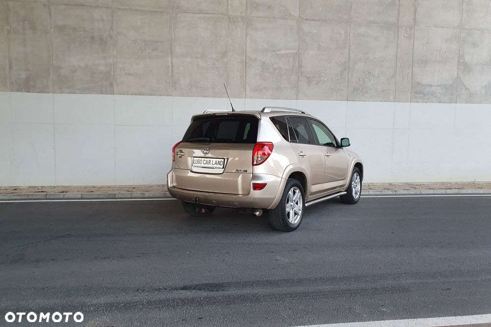 Toyota RAV4 2.2 D-4D Sol 180 - 3