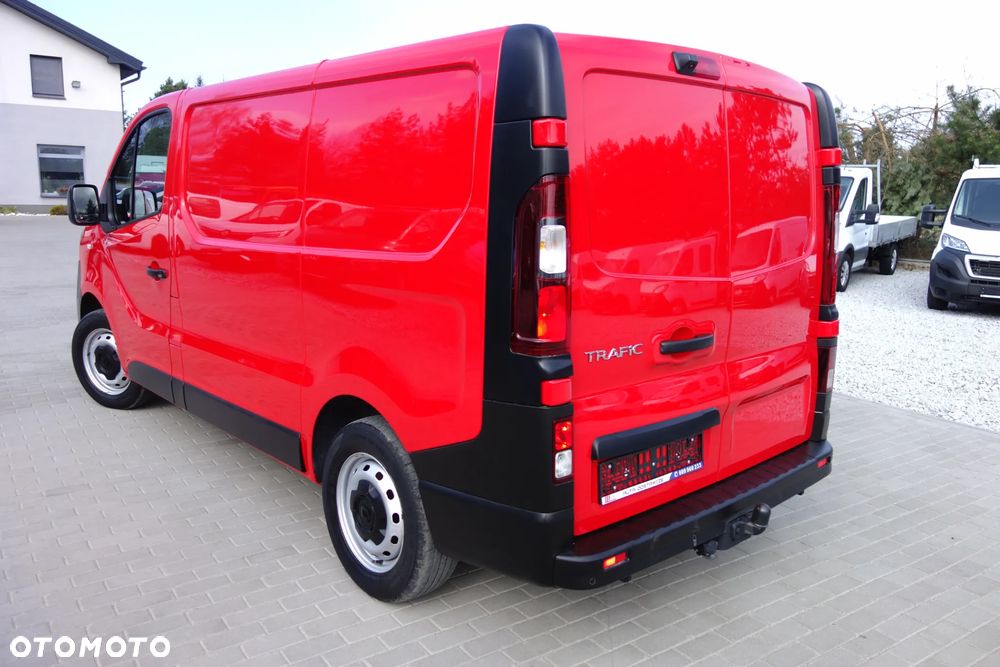 Renault Trafic 2.0 DCI  120 KM L1H1 Klima Kamera Webasto Ledy - 11