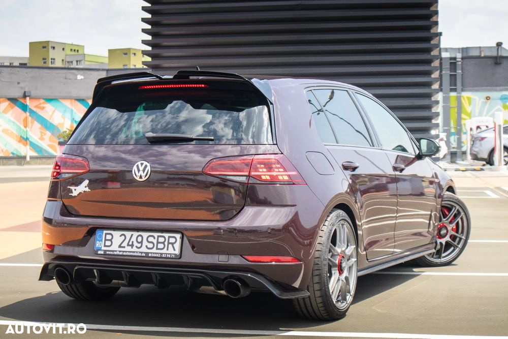Volkswagen Golf GTI (BlueMotion Technology) DSG Performance - 7