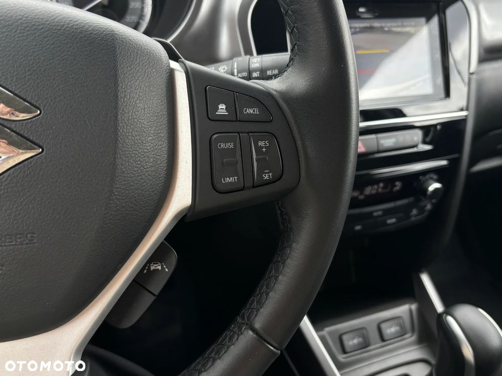 Suzuki Vitara 1.5 Strong Hybrid Premium 4WD AGS - 17