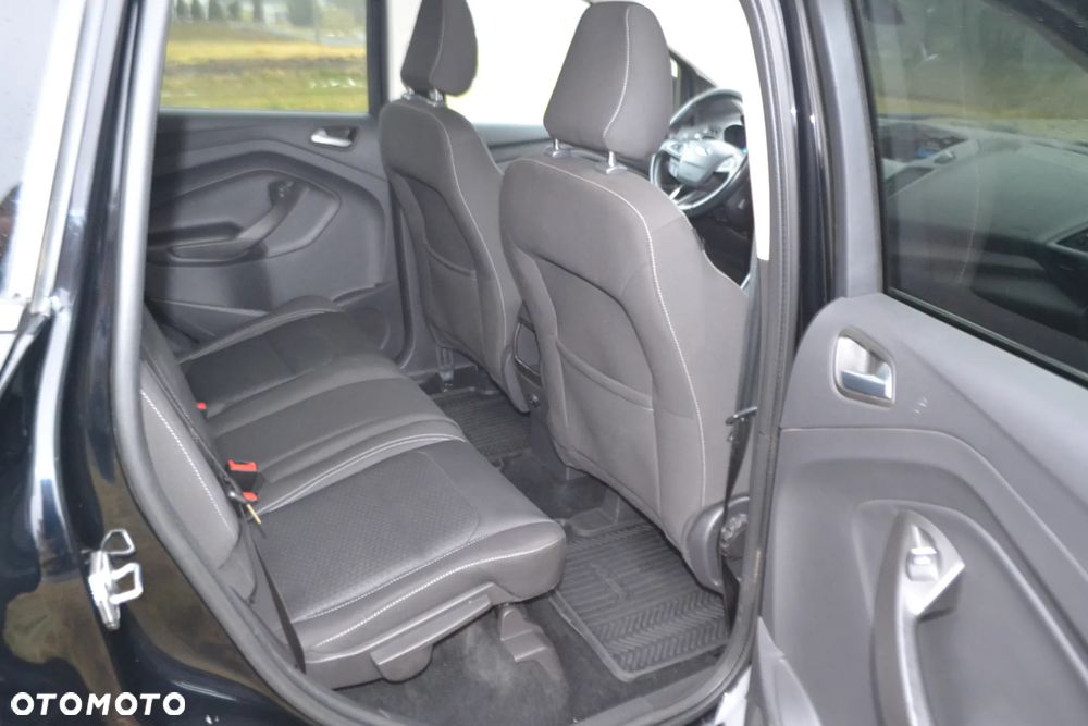 Ford Kuga 1.5 EcoBoost 2x4 Titanium - 23