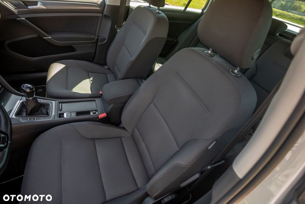 Volkswagen Golf Variant 2.0 TDI (BlueMotion Technology) Comfortline - 17