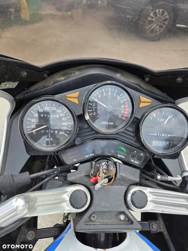 Yamaha XJ - 9