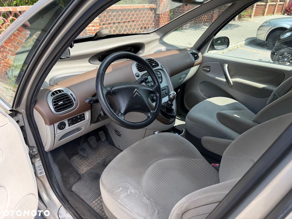 Citroën Xsara Picasso 1.8i Exclusive - 6