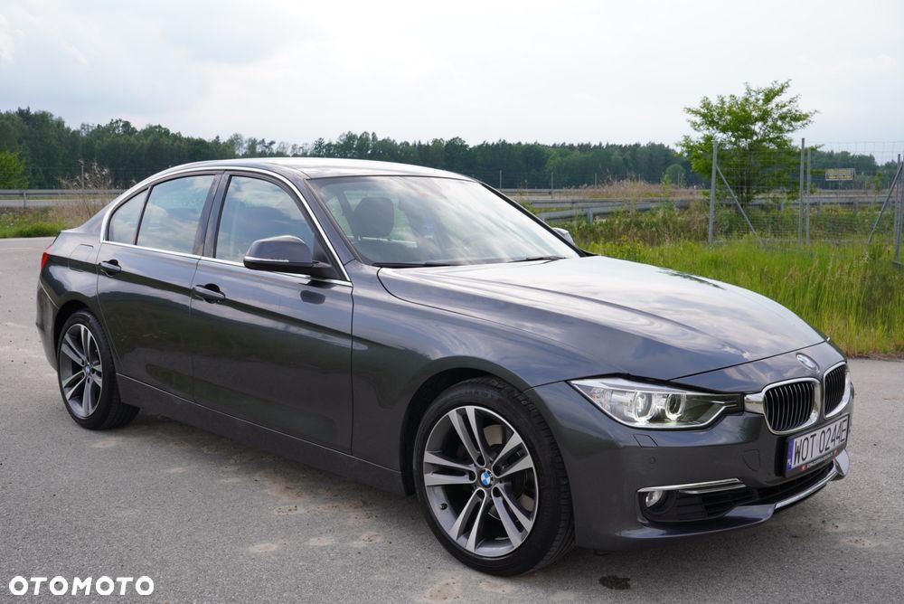 BMW Seria 3 328i xDrive Luxury Line - 10