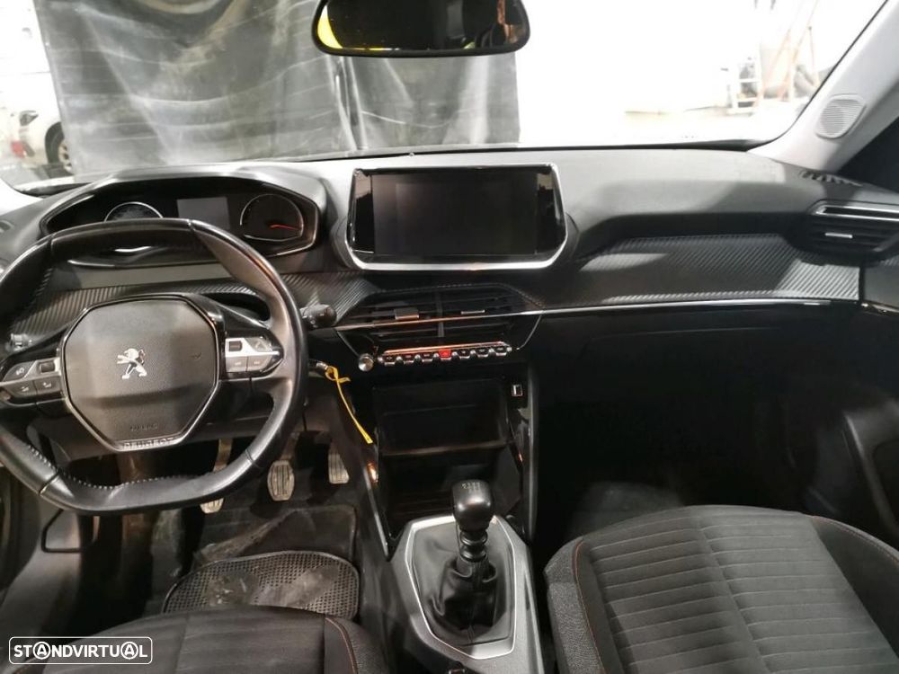 Peugeot 2008 1.5 BlueHDi Active Pack - 4