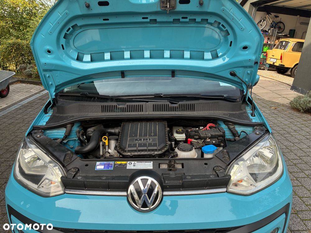 Volkswagen Up 2018 photo 2