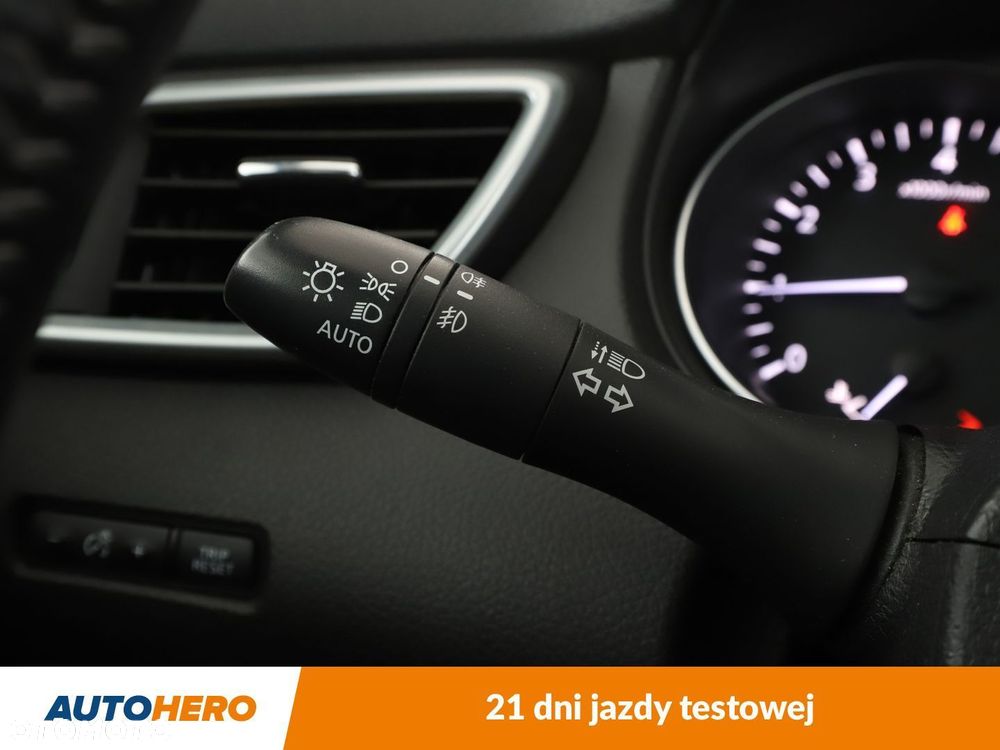 Nissan Qashqai - 27
