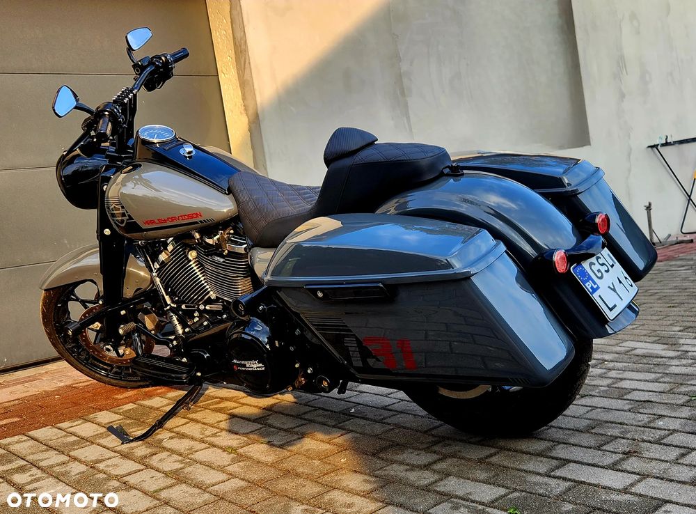 Harley-Davidson Touring Road King - 24