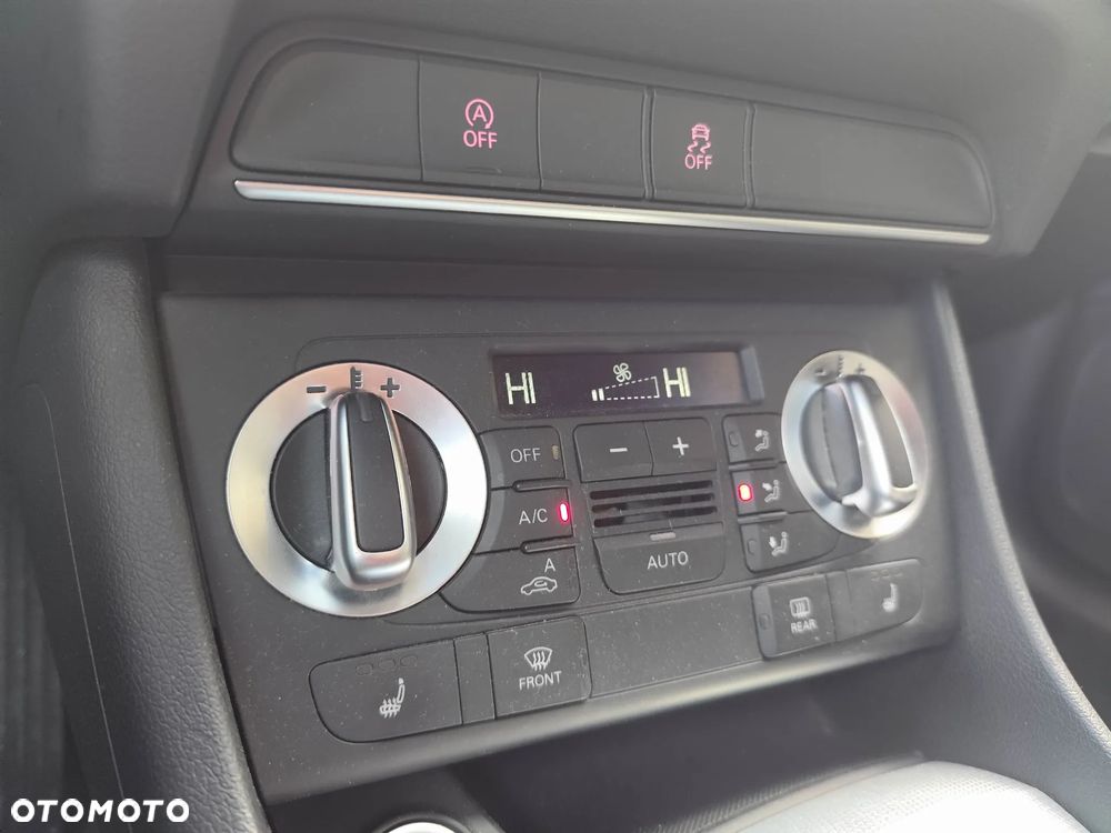 Audi Q3 1.4 TFSI Design - 12
