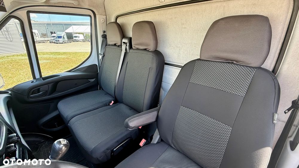 Iveco Daily 35S15 2.3 Diesel 150 KM MT6 Plandeka 8EP - 11