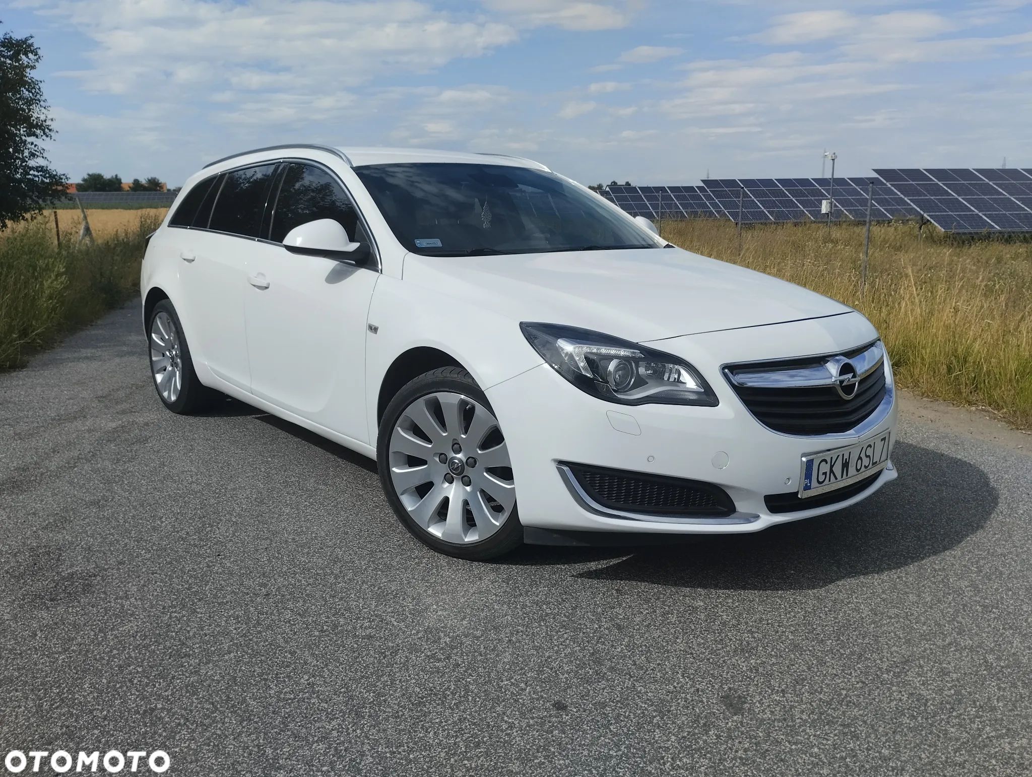 Opel Insignia - 1
