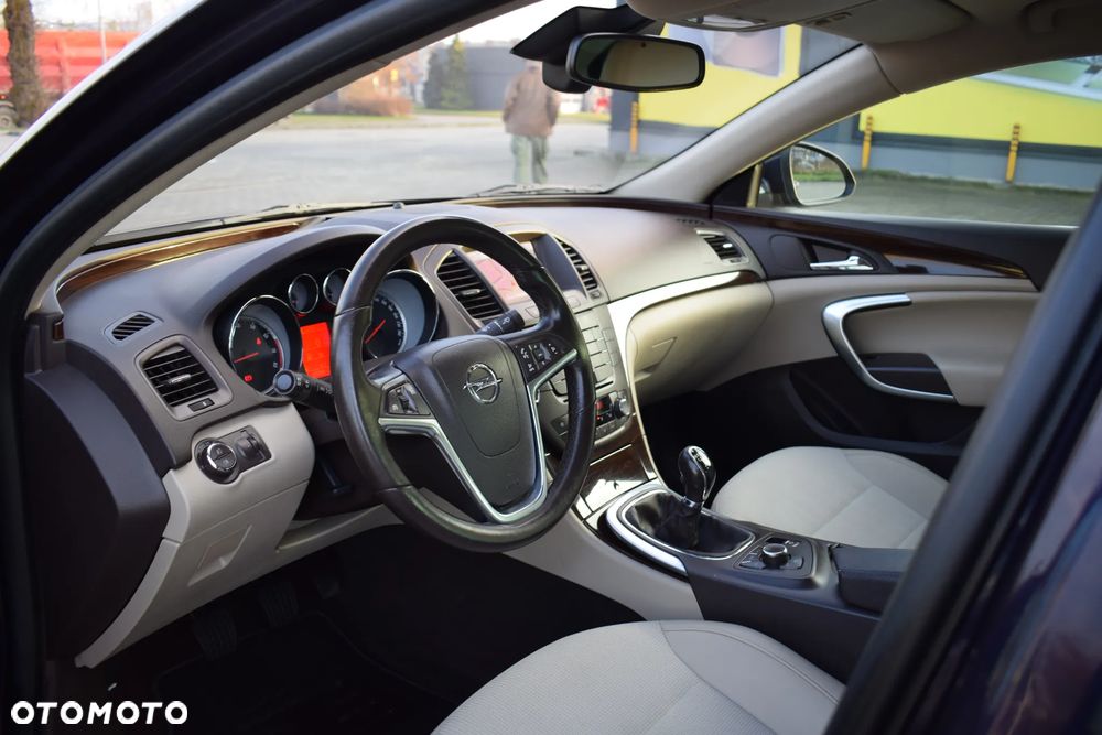 Opel Insignia 1.6 Turbo Cosmo - 14