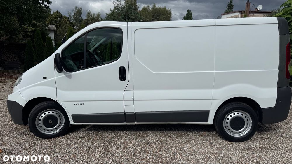 Renault Trafic - 16