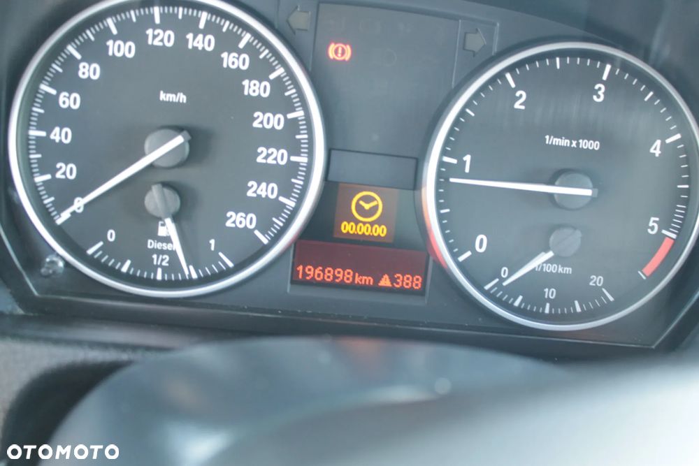 BMW X1 sDrive18d xLine - 16