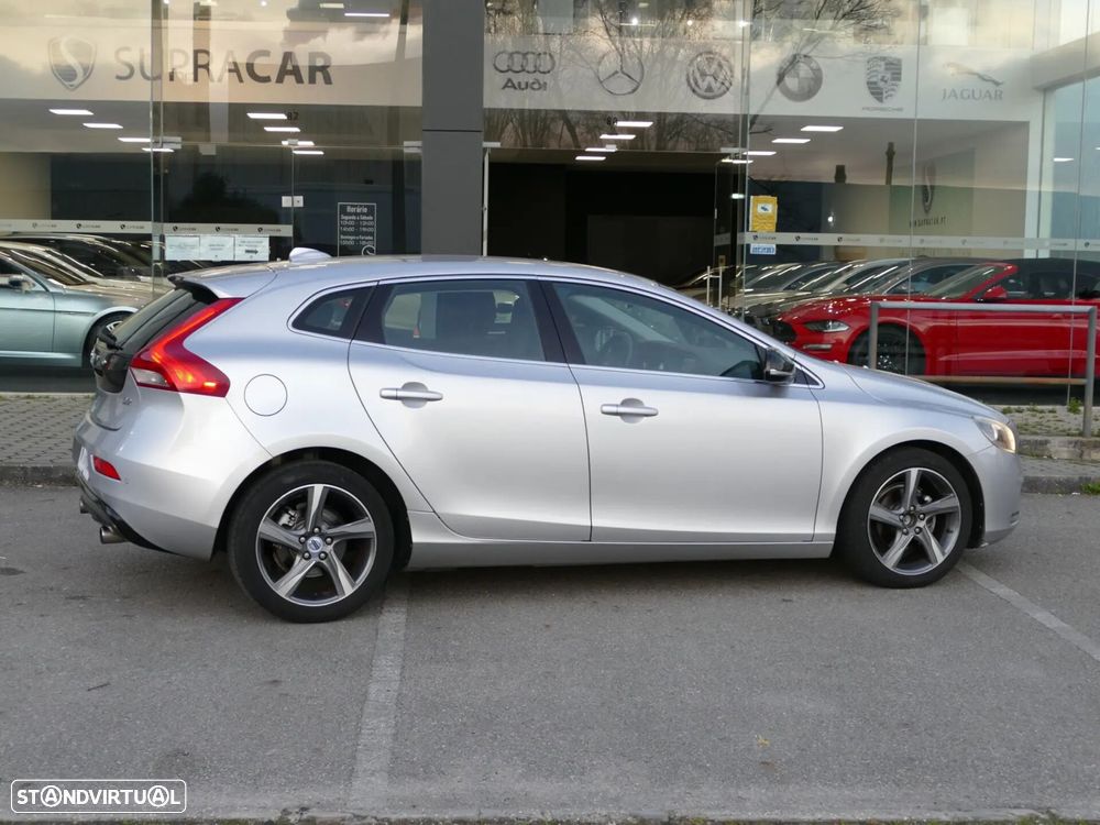 Volvo V40 1.6 D2 Momentum - 16