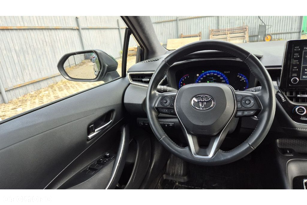 Toyota Corolla - 9