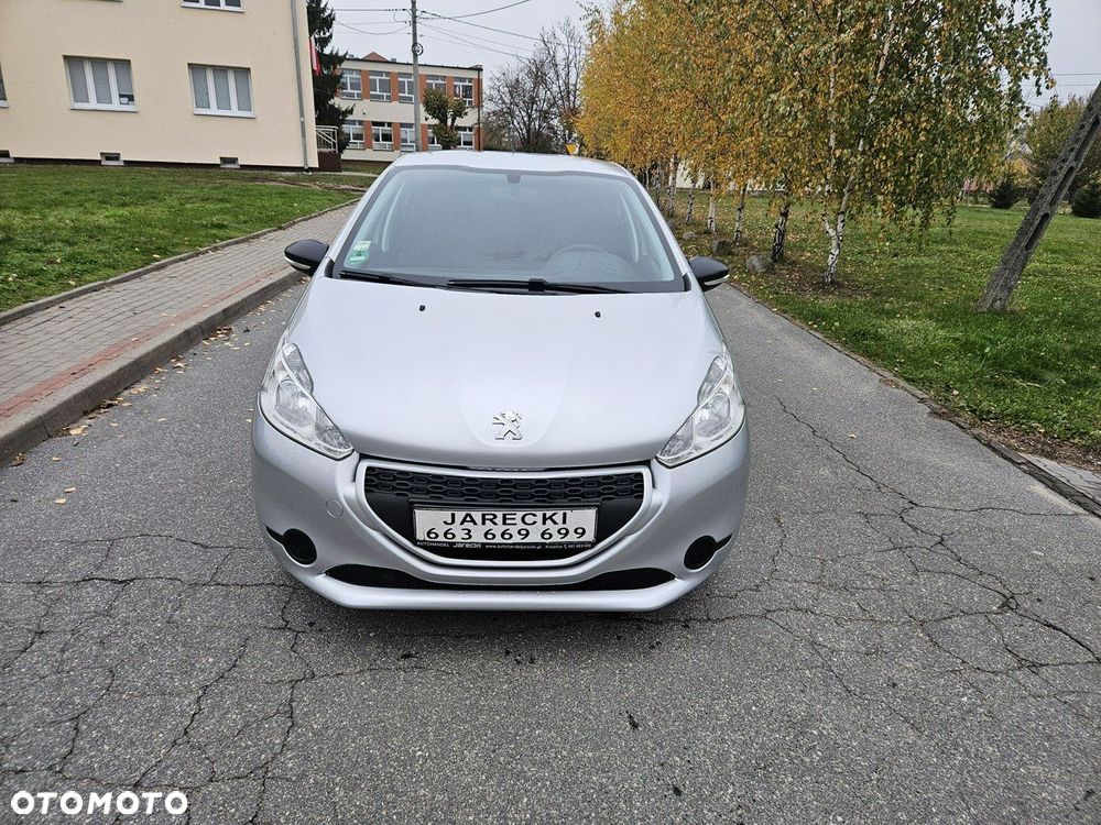Peugeot 208 - 2