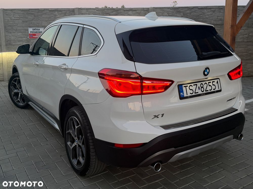 BMW X1 xDrive18d xLine sport - 17
