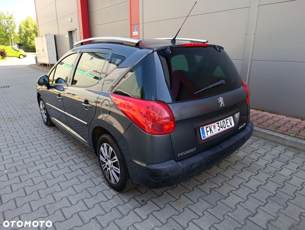 Peugeot 207 95 VTi Filou - 10
