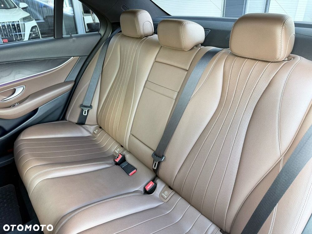 Mercedes-Benz Klasa E - 30