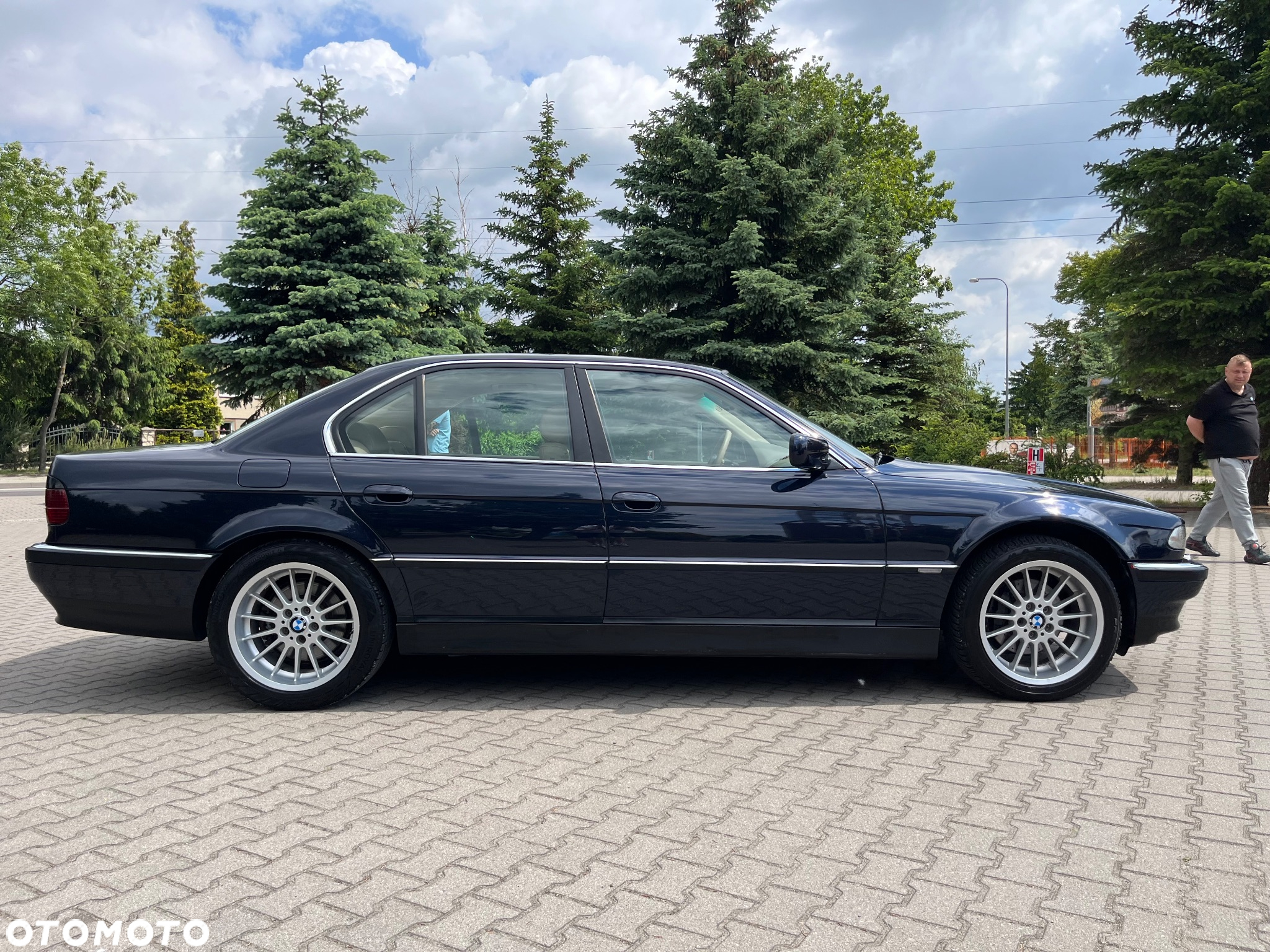 BMW Seria 7 728i L - 6
