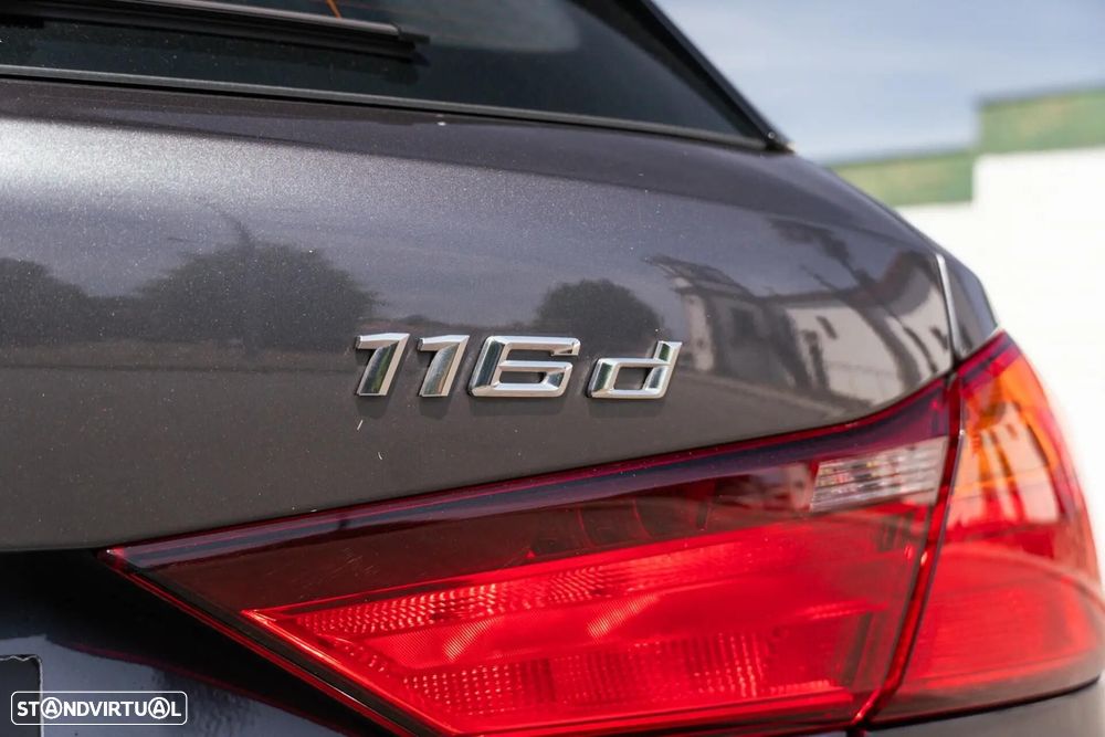 BMW 116 d Line Luxury - 36