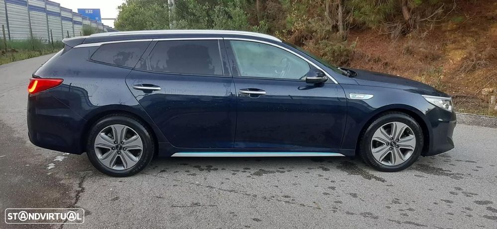 Kia Optima SW - 21